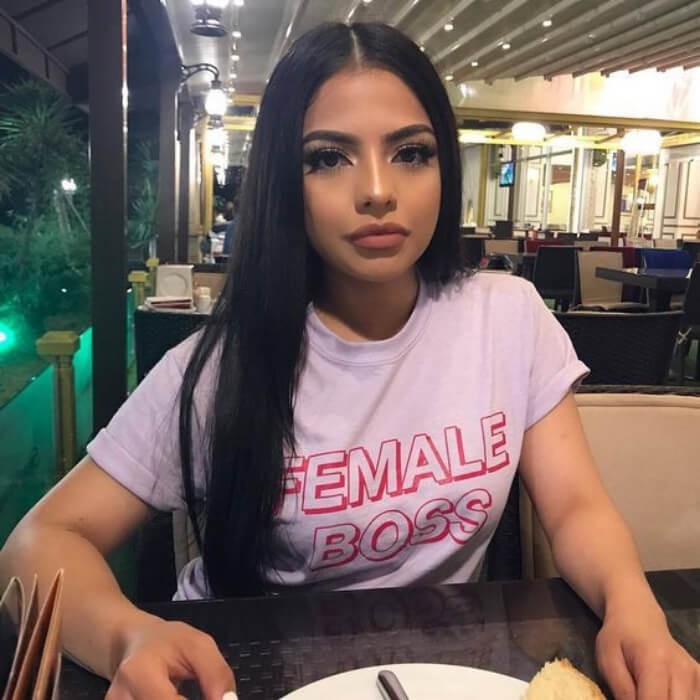 Kriyya 4x4 Lace Closure Wig Full 180% Density Straight Human Hair Wig For Sale